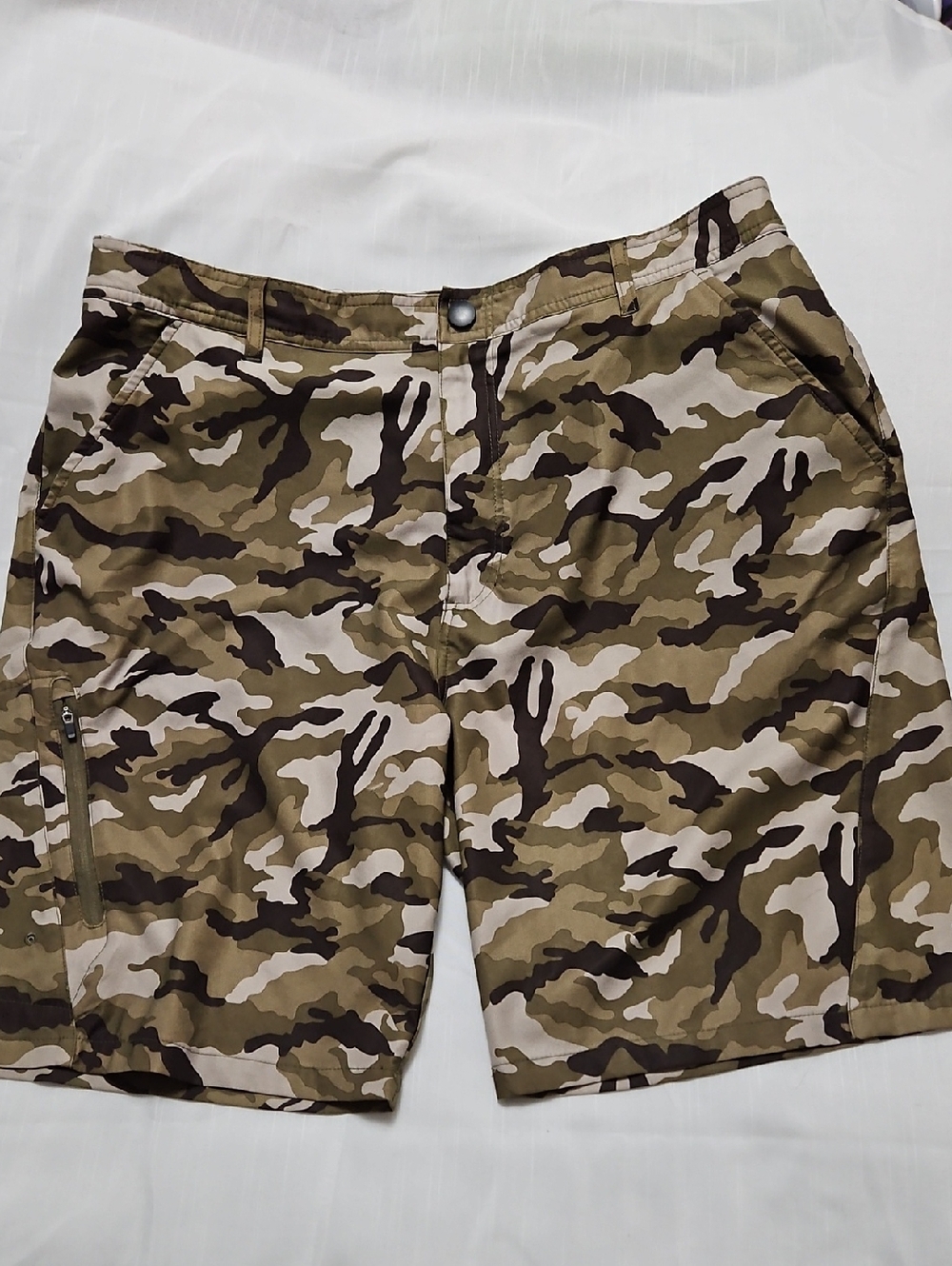 Killik Camouflage Shorts Size 38 Unlined 9" Inseam Active Pockets